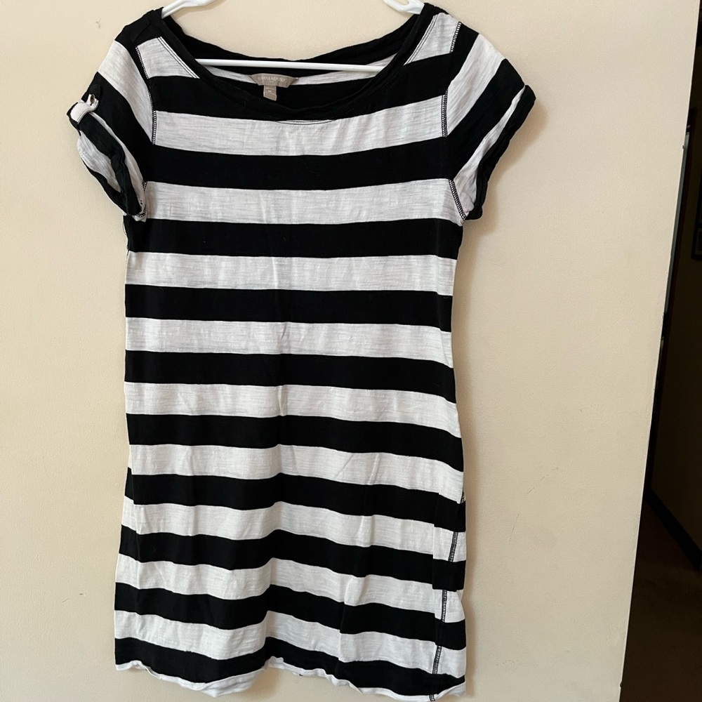 Banana Republic medium black and white dress.